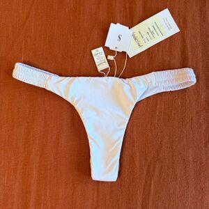 San Lorenzo Bikinis Garder Ruched Thong Bottom in Angel White size S NWT